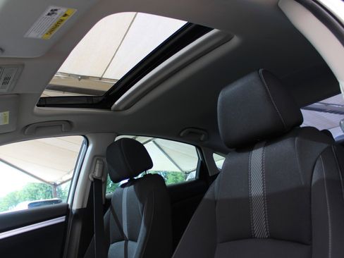 Used 2017 Honda Civic EX-T image 10