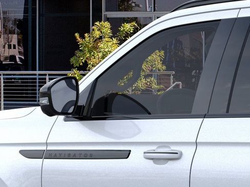 New 2026 Lincoln Navigator L Reserve AWD/4WD image 20