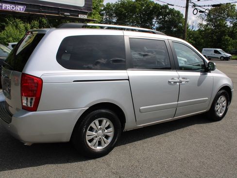 Used 2012 Kia Sedona LX w/ PWR Pkg FWD image 7
