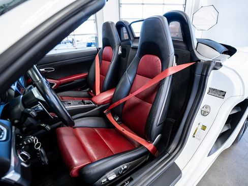 Used 2019 Porsche 718 Boxster image 41