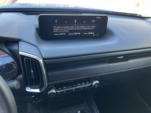 Used 2025 MAZDA CX-50 AWD 2.5 S w/ Premium Plus Pkg image 16