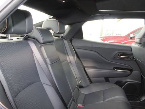 Certified 2025 Toyota Crown Platinum image 53