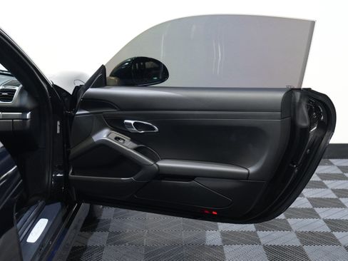 Used 2014 Porsche Cayman RWD image 22