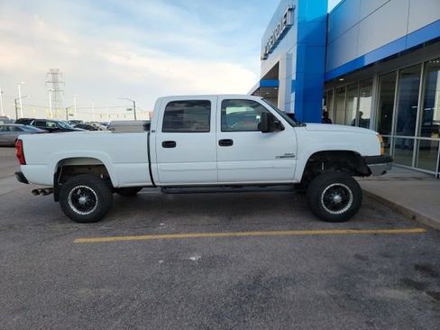 Used 2005 Chevrolet Silverado 1500 LS w/ Skid Plate Package AWD/4WD image 4
