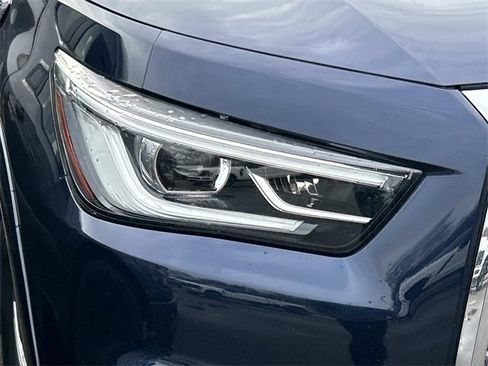 Used 2020 INFINITI QX80 Luxe w/ All-Season Package image 9