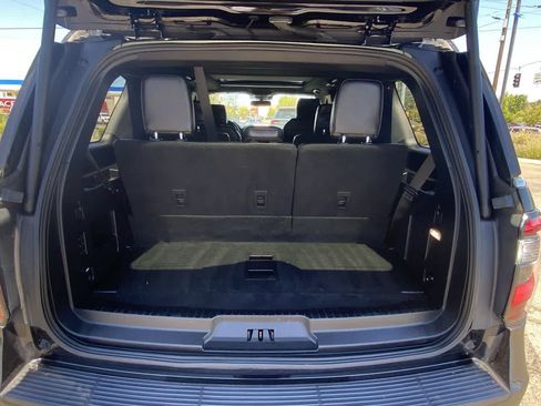 Used 2019 Ford Expedition Limited w/ Equipment Group 303A AWD/4WD image 25