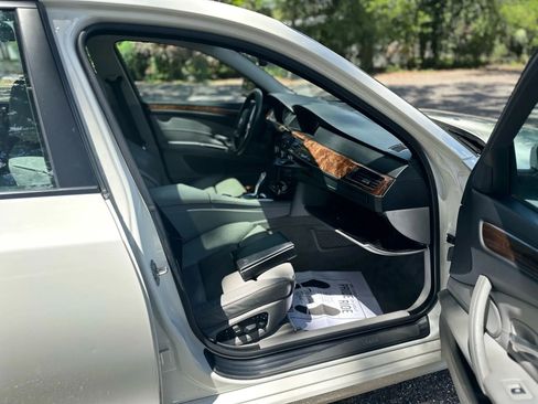 Used 2010 BMW 535i Sedan image 10