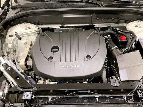 Certified 2023 Volvo XC60 B5 Core AWD/4WD image 28