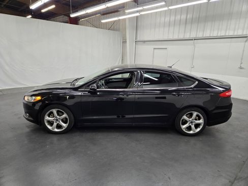 Used 2016 Ford Fusion S w/ Equipment Group 101A image 2