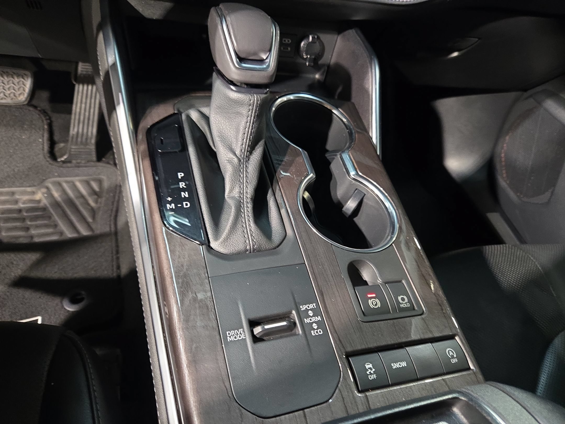 Used 2022 Toyota Highlander Limited FWD image 33