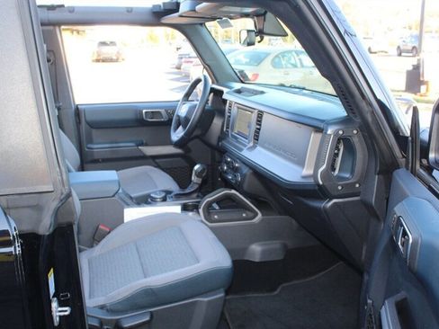 Used 2023 Ford Bronco Outer Banks AWD/4WD image 14