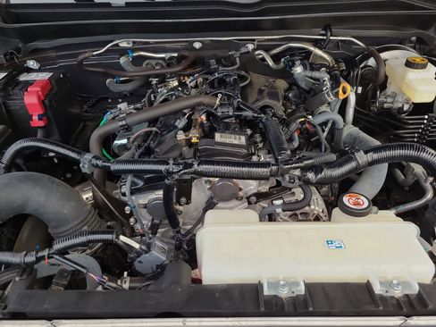 Used 2024 Toyota Tacoma TRD Sport image 17