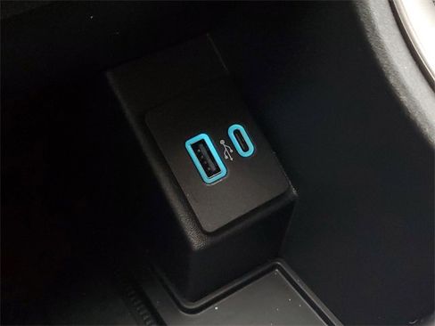 Certified 2022 Ford Edge SEL w/ Convenience Package image 22