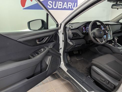 Used 2025 Subaru Outback Premium image 27