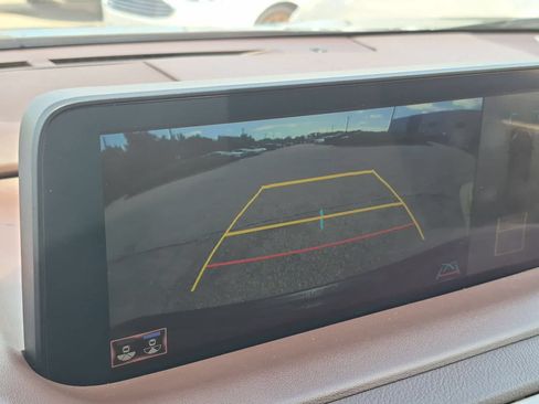 Used 2020 Lexus RX 450h AWD w/ Luxury Package image 31
