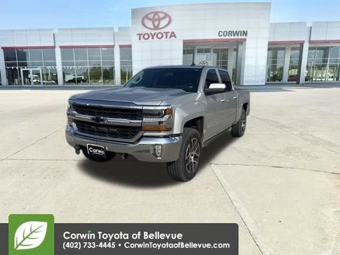Used 2018 Chevrolet Silverado 1500 LT w/ All Star Edition image 11