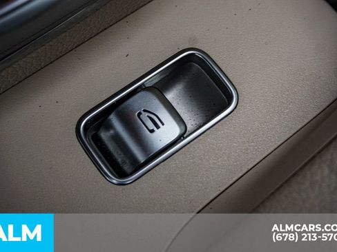 Used 2025 Mercedes-Benz GLS 450 4MATIC image 59