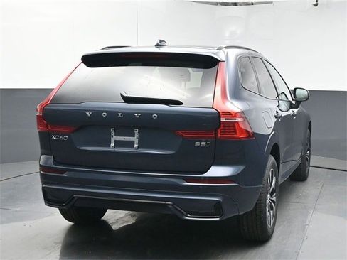 New 2025 Volvo XC60 B5 Core image 7