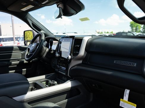 New 2026 RAM 3500 Big Horn AWD/4WD image 21