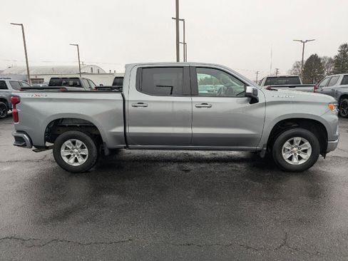 Used 2025 Chevrolet Silverado 1500 LT image 9