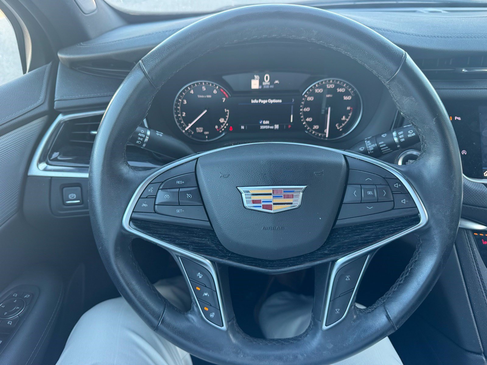 Used 2024 Cadillac XT5 Premium Luxury w/ LPO, Floor Liner Package AWD/4WD image 17