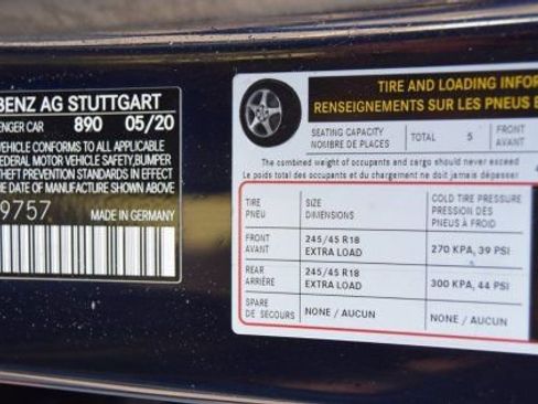 Used 2020 Mercedes-Benz E 450 4MATIC Sedan w/ Driver Assistance Package image 39