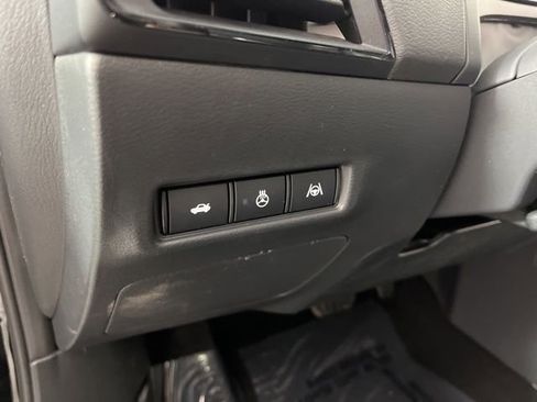 New 2026 Nissan Sentra SR w/ SR Premium Package FWD image 25
