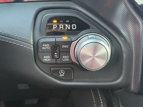 Used 2025 RAM 1500 Limited w/ Trailer Tow Group AWD/4WD image 19