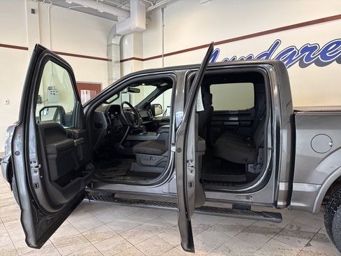 Used 2019 Ford F150 XLT w/ Equipment Group 302A Luxury image 8