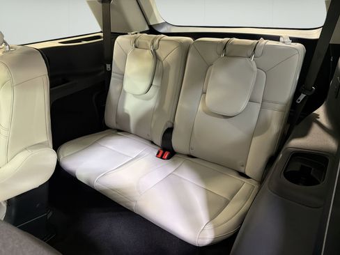 New 2026 Lincoln Aviator 2WD image 25