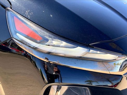 Used 2019 Hyundai Santa Fe SEL image 26