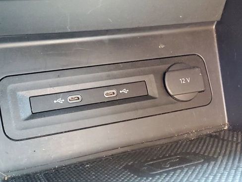 Used 2021 Volkswagen Atlas SE image 15