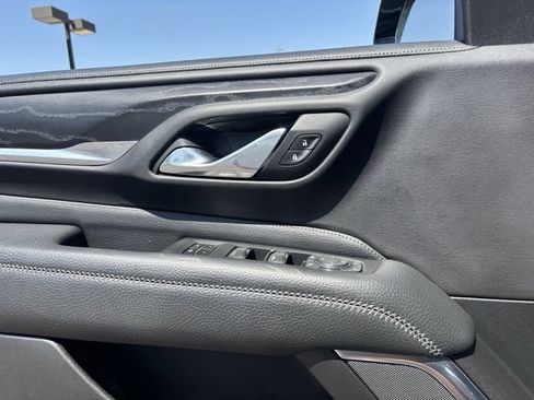 Used 2021 GMC Yukon XL Denali AWD/4WD image 21