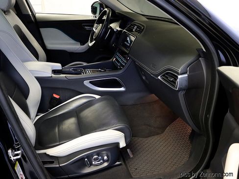 Used 2020 Jaguar F-PACE S image 36
