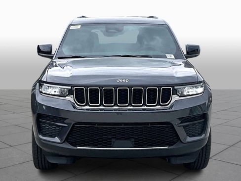 New 2025 Jeep Grand Cherokee Laredo image 4