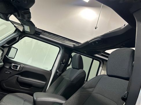 New 2025 Jeep Wrangler Sport S image 26