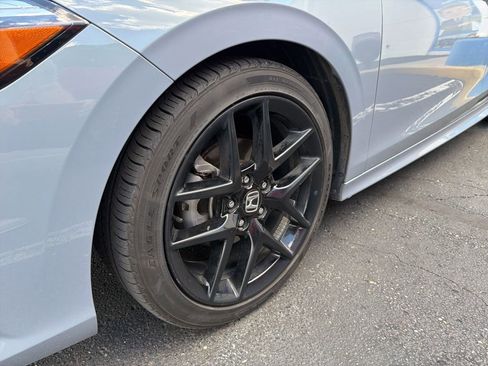 Used 2024 Honda Civic Sport image 10