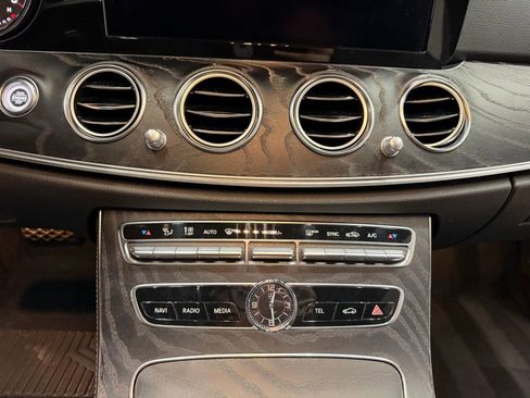 Used 2019 Mercedes-Benz E 450 E 450 image 48