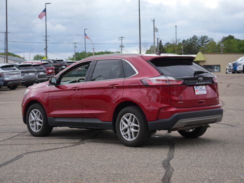 Used 2024 Ford Edge SEL w/ Convenience Package AWD/4WD image 6