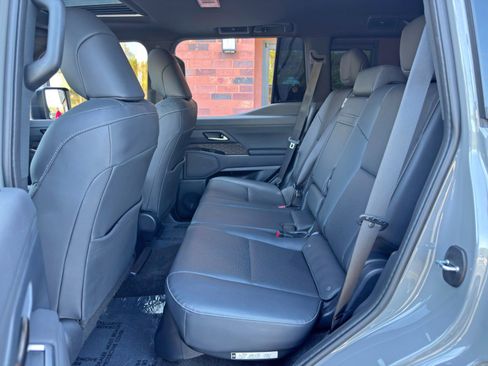 Used 2024 Lexus GX 550 w/ Cold Area Package image 48