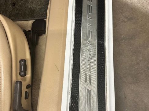 Used 2008 Chevrolet Corvette Indy 500 Pace Car Replica 2dr w/ Preferred Equipment Group image 25