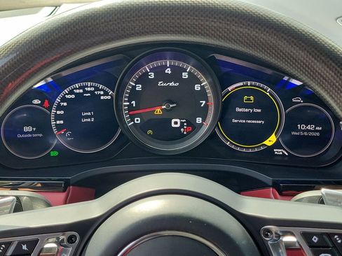 Used 2020 Porsche Cayenne Turbo AWD/4WD image 26