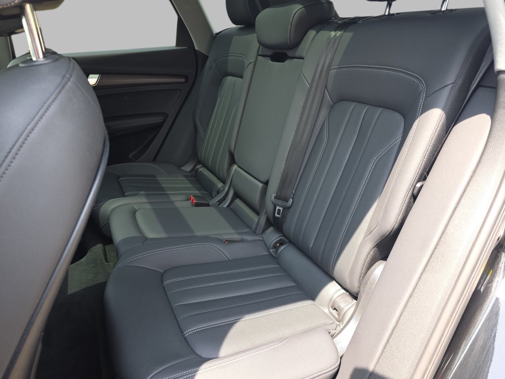 Used 2023 Audi Q5 2.0T Premium Plus AWD/4WD image 15
