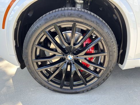 Used 2026 BMW X5 sDrive40i w/ M Sport Package image 12