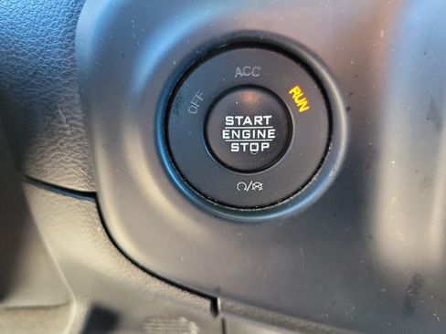 Used 2019 Jeep Wrangler Unlimited Sport S AWD/4WD image 27