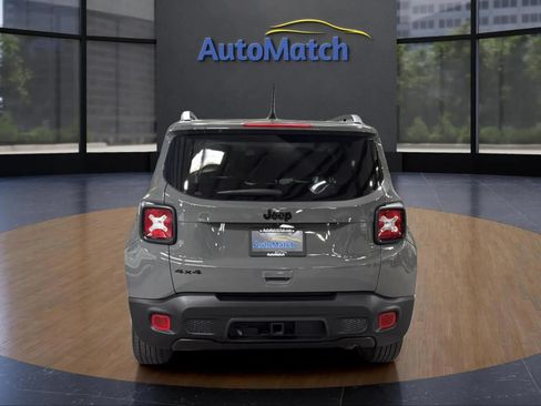 Used 2020 Jeep Renegade Altitude AWD/4WD image 9