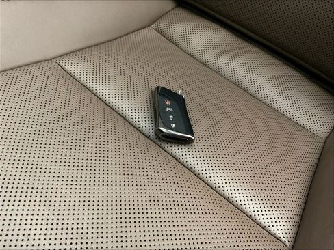 Used 2022 Lexus ES 350 w/ Accessory Package FWD image 35