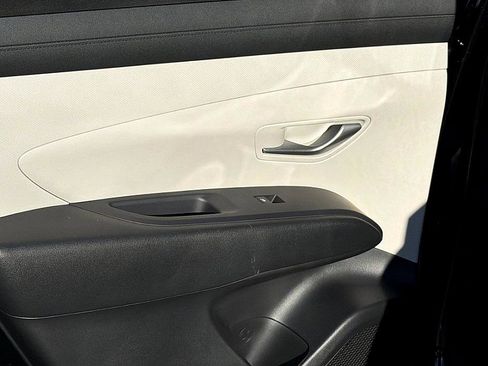 Certified 2025 Hyundai Tucson SEL image 10