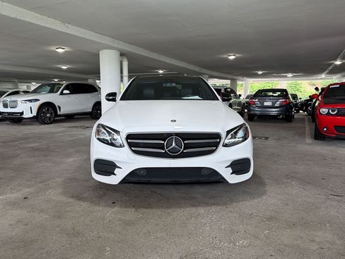 Used 2019 Mercedes-Benz E 300 image 4