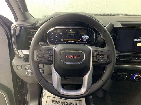 New 2026 GMC Sierra 1500 SLE image 15